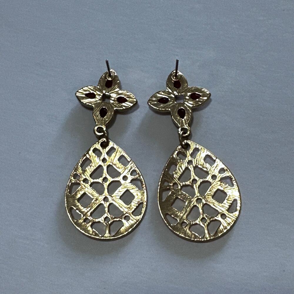 Lattice Dangle Earrings Pierced Ruby Red Faux Stones Drop Goldtone Intricate - Picture 4 of 4